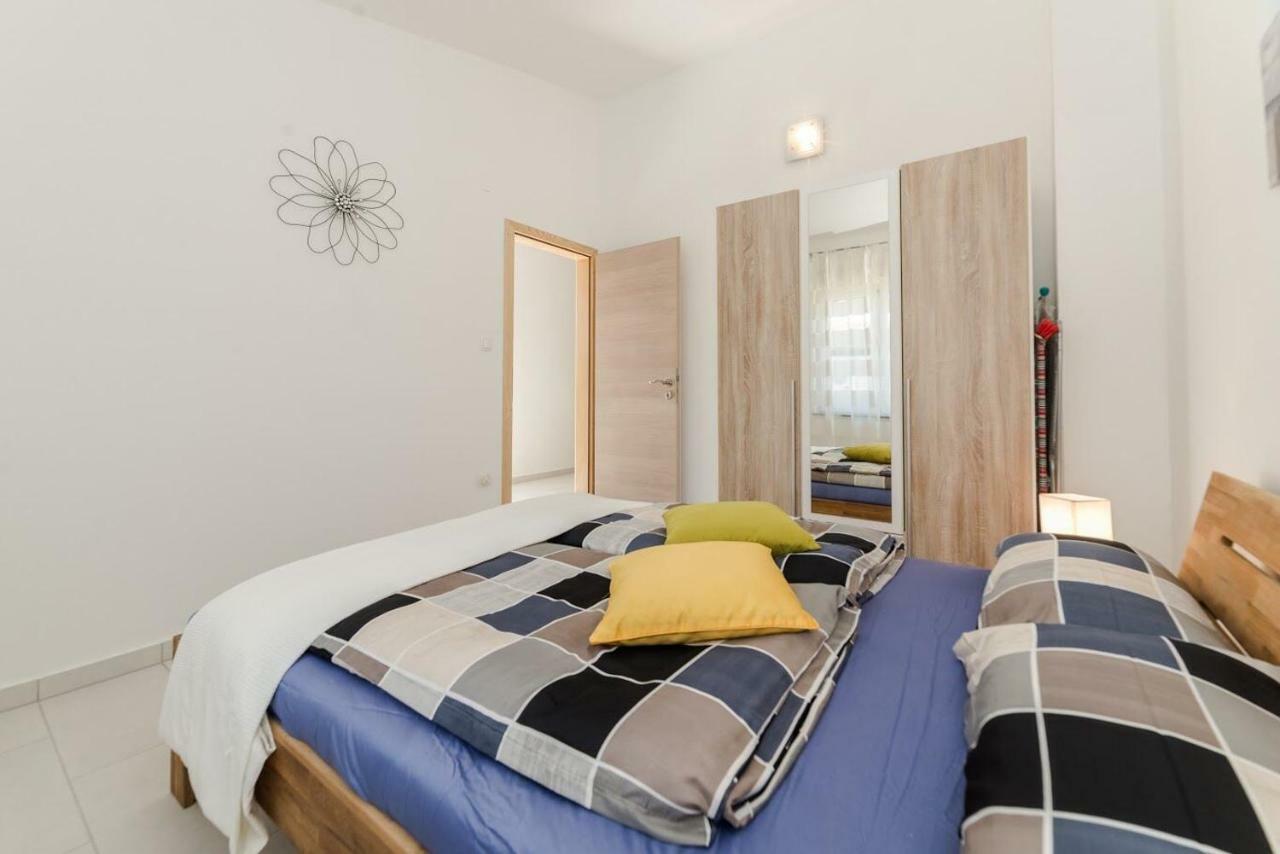 Apartments Vam Vir Ngoại thất bức ảnh
