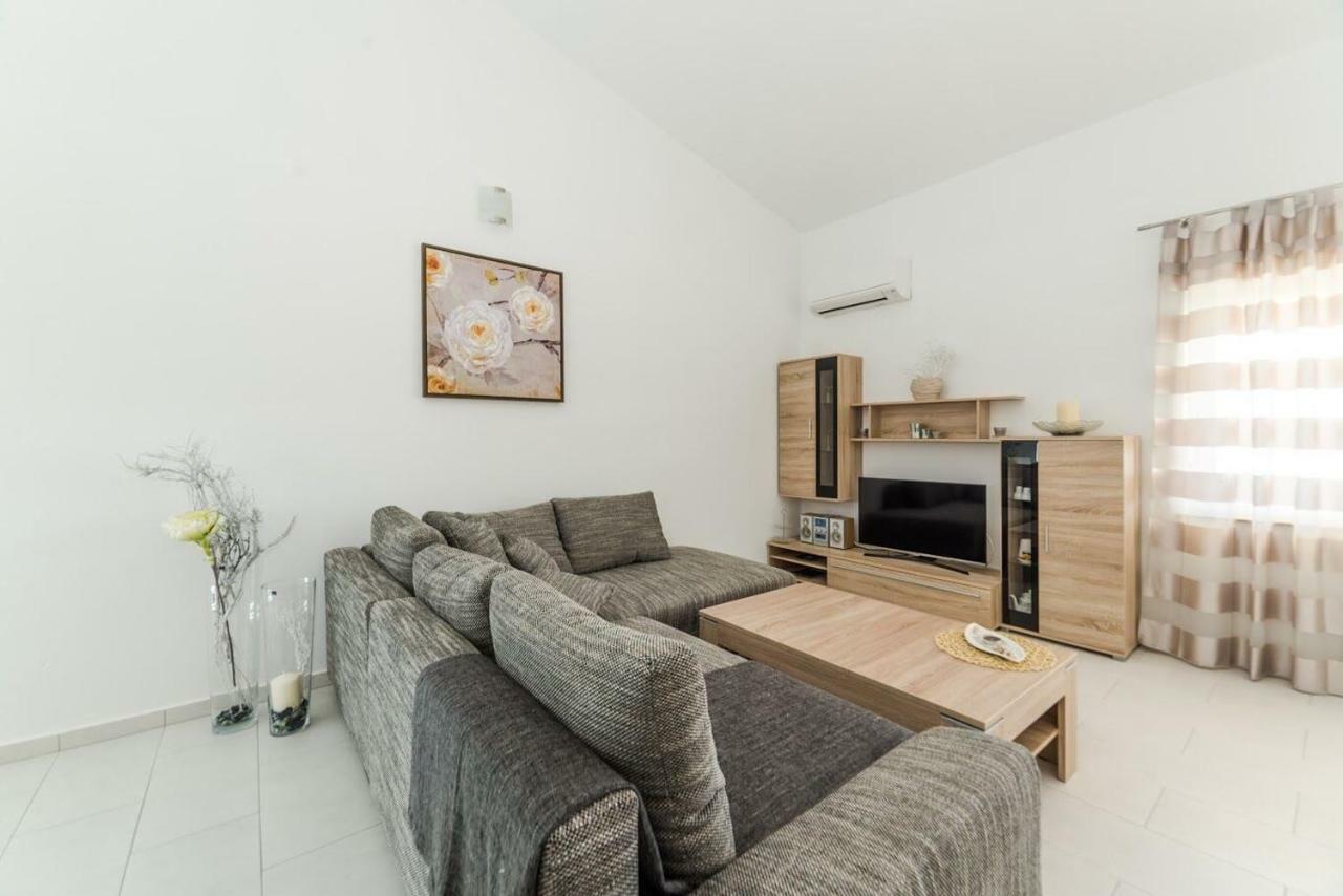 Apartments Vam Vir Ngoại thất bức ảnh
