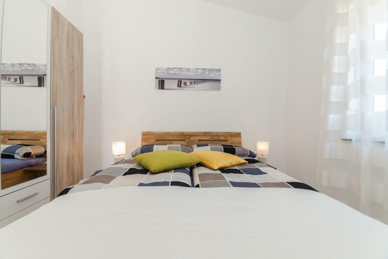 Apartments Vam Vir Ngoại thất bức ảnh