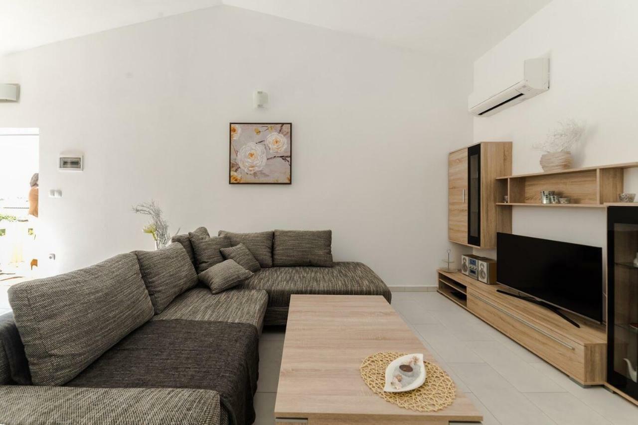 Apartments Vam Vir Ngoại thất bức ảnh